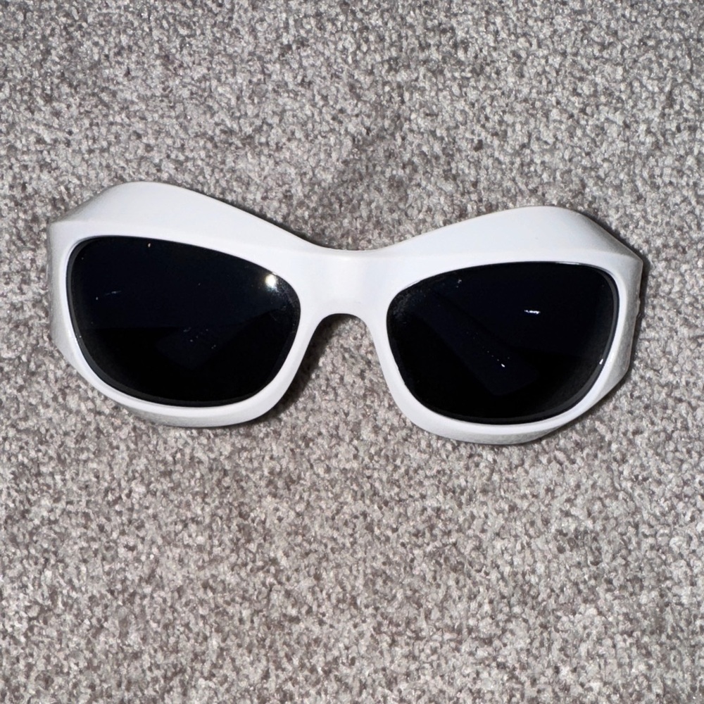 Chic White Sunglasses